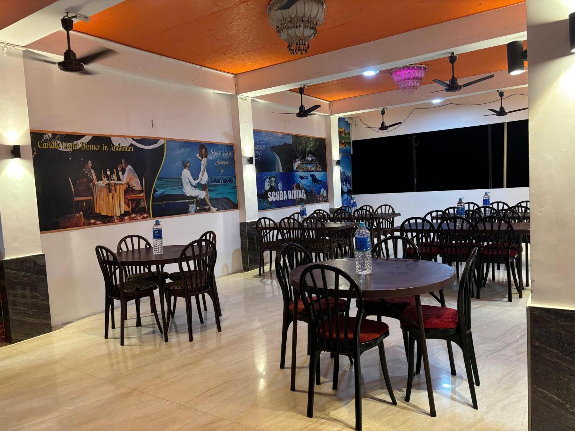 The Tamarind Tree Hotel & Restaurant Shadipur Exterior photo